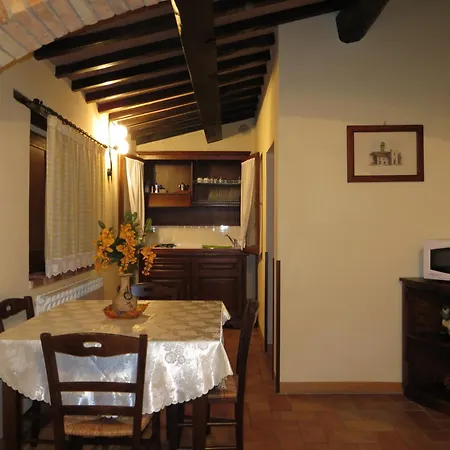 Agriturismo Casale Delle Lucrezie Todi Exterior photo