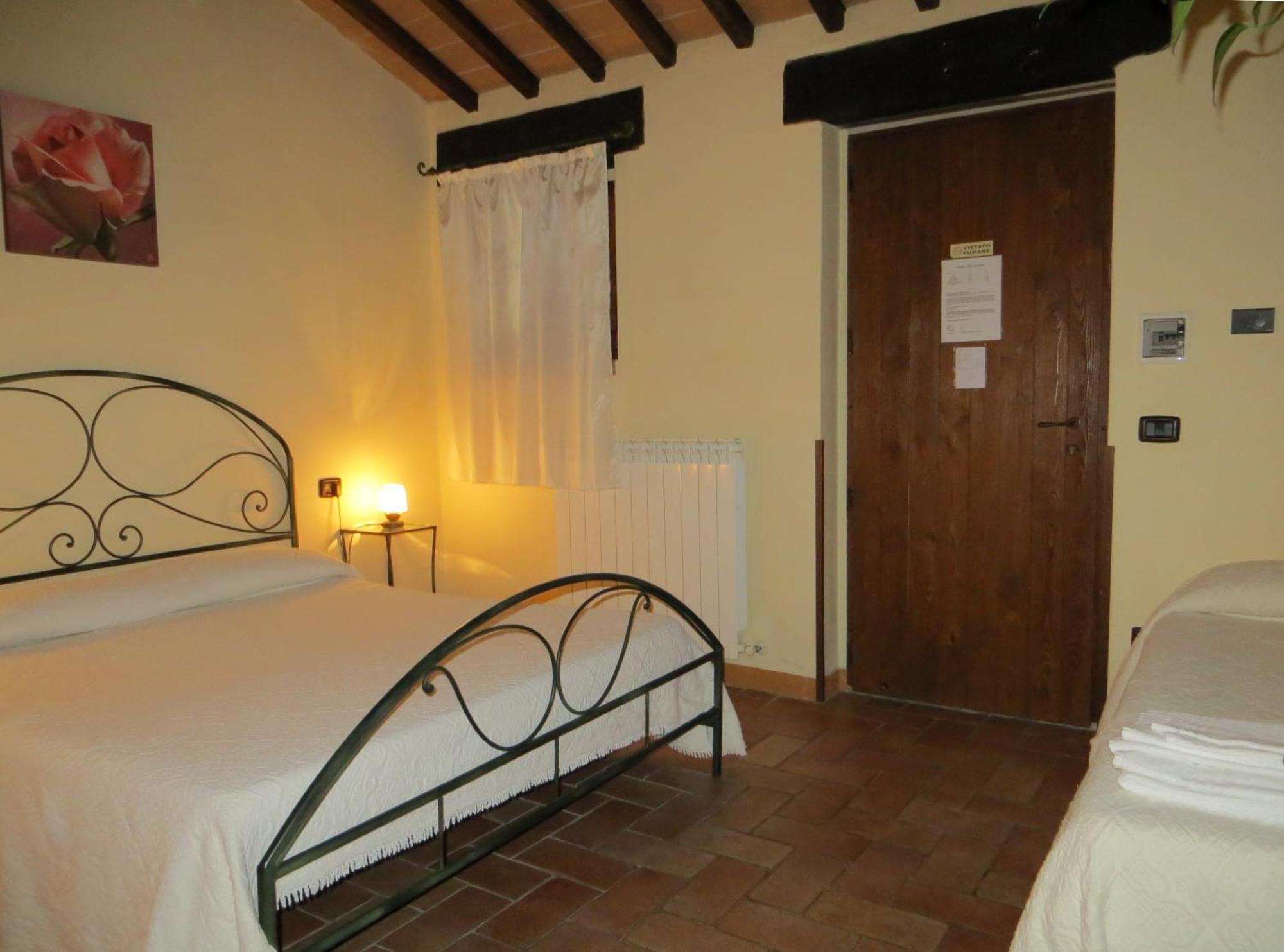 Casale Delle Lucrezie Farm stay *